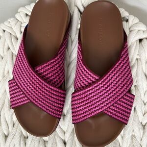 Rothy’s weekend slide in sangria stripe size 7 US
